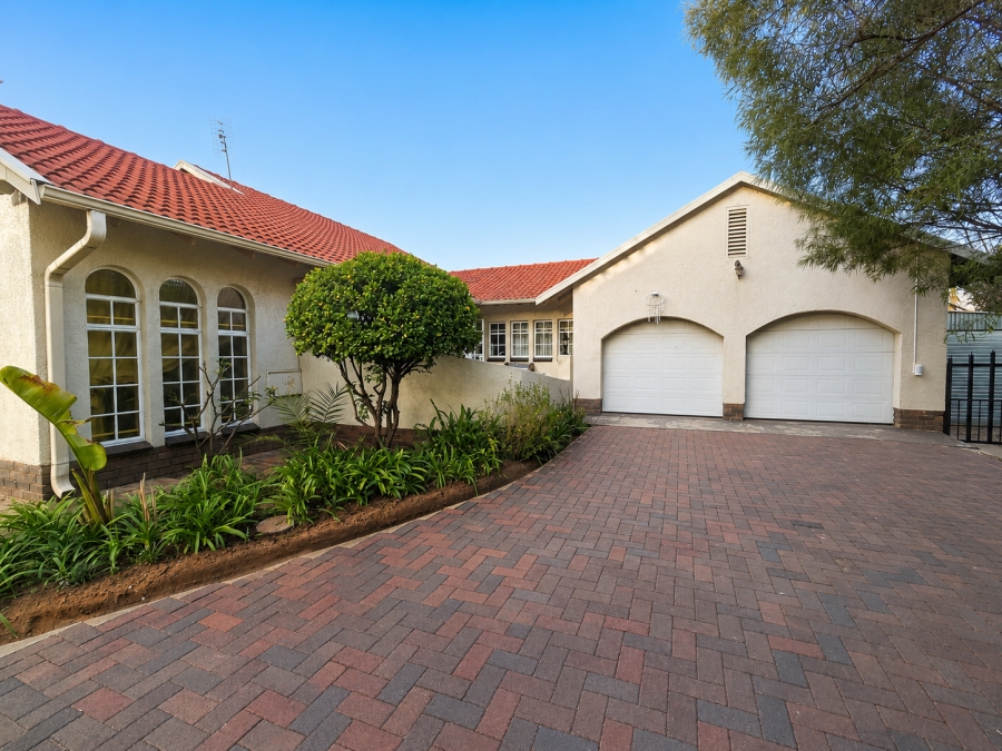 4 Bedroom Property for Sale in Flamwood North West